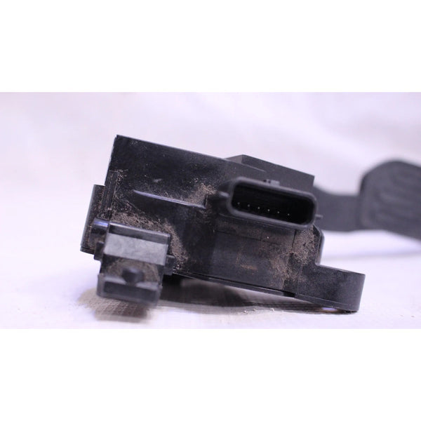 Pedal Aceleracion Nissan Versa 2012 Al 2019 Y Vd
