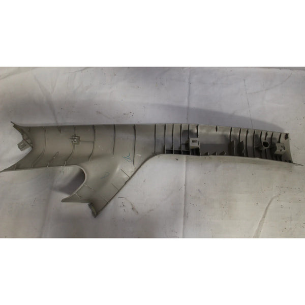 Moldura Poste Delantero Izquierdo Nissan Note 14-19 Gris
