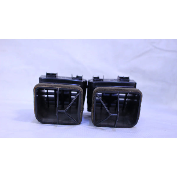 Par De Rejillas De Ventilacion Nissan Versa 2012-2019
