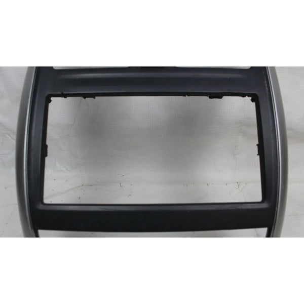 Bicel Tablero Central Panel  Nissan Versa Active 2014-19 Negro Con Detalles Grises
