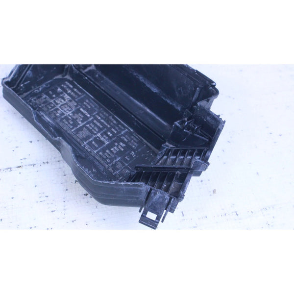 Tapa Caja De Fusibles Batería Nissan Versa 2012-2019