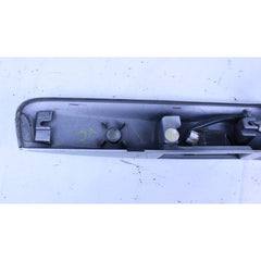 Moldura De Cajuela Nissan Versa 12-19 Blanco