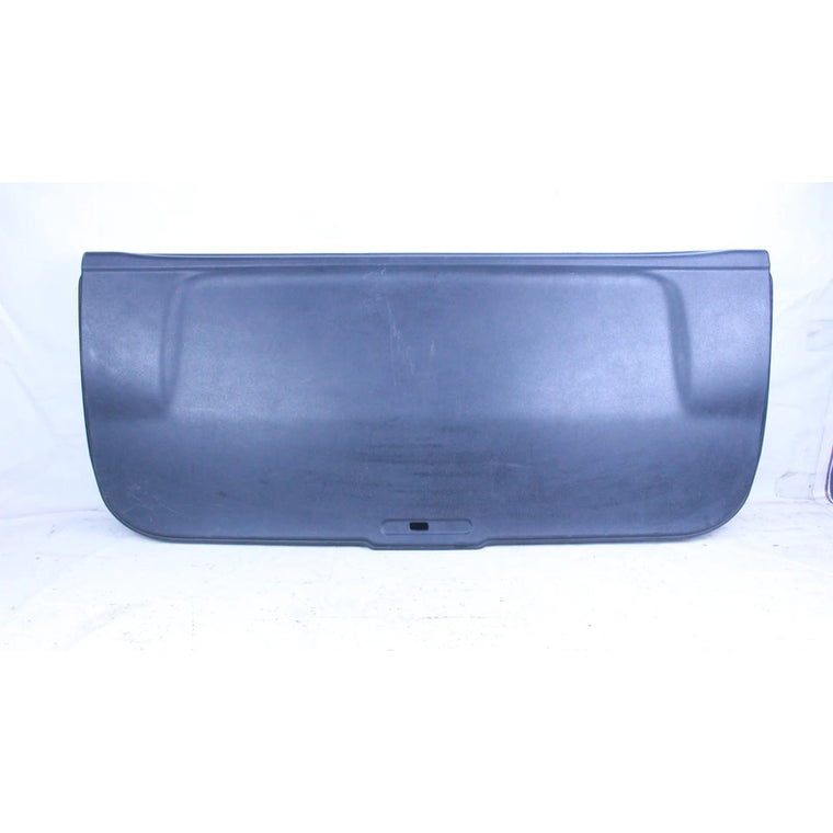 Moldura Porton De Cajuela Nissan Versa 12-19 Negro