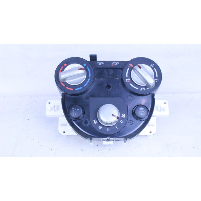 Panel Control Aire Acondicionado Nissan Versa 12-19