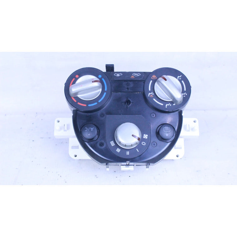 Panel Control Aire Acondicionado Nissan Versa 12-19