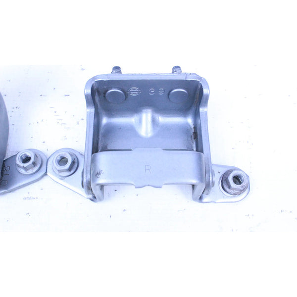 Bisagras Puerta Trasera Derecha Nissan Versa 12-19