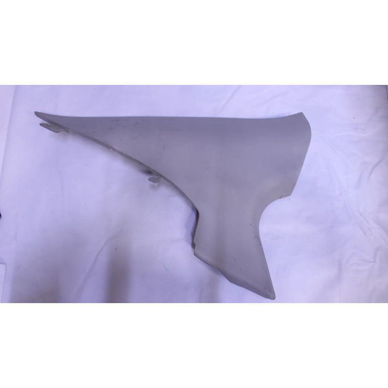 Moldura De Poste Trasero Izquierdo Nissan Versa 2012-2019 Gris