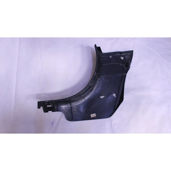 Vista Poste Inf Delantero Derecho Versa Sedan Al 19 Y Vdrive Negro