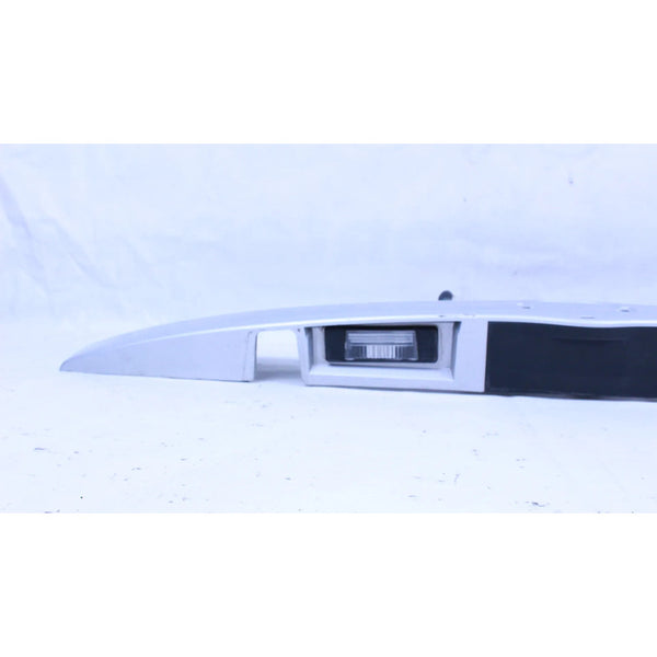 Moldura De Cajuela Nissan Versa 12-19 Blanco