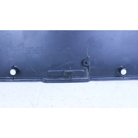Moldura Porton De Cajuela Nissan Versa 12-19 Negro