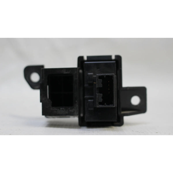 Interruptor De Control De Tracción Nissan Versa 12/19 Negro