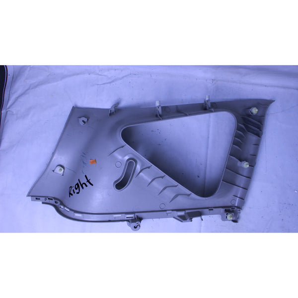 Moldura Poste Trasero Derecho Nissan Note 14-19 Gris