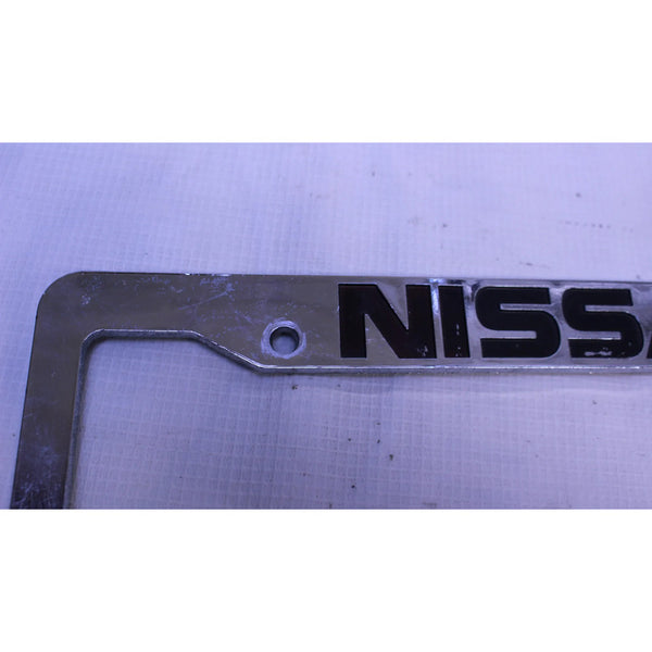 Porta Placas Nissan Gris Versa March Sentra 2012-2019 Gris