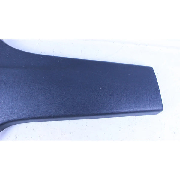 Cubre Poste Central Derecho Nissan Sentra 2014-2019 Negro