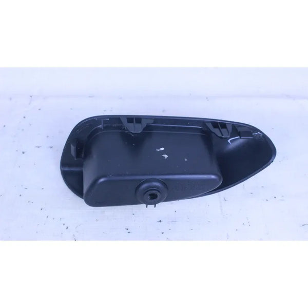 Moldura Manija Interior Nissan Versa 12-19 Negro Delantera