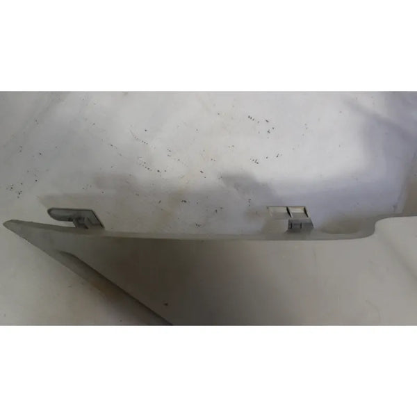 Moldura Poste Trasero Derecho Nissan Sentra 12-19 Gris