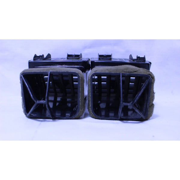 Par De Rejillas De Ventilacion Nissan Versa 2012-2019