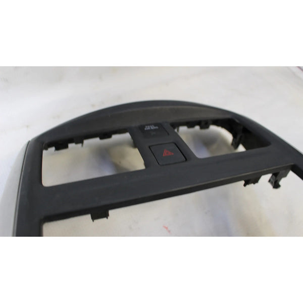 Bicel Tablero Central Panel  Nissan Versa Active 2015-19 1.6 Negro