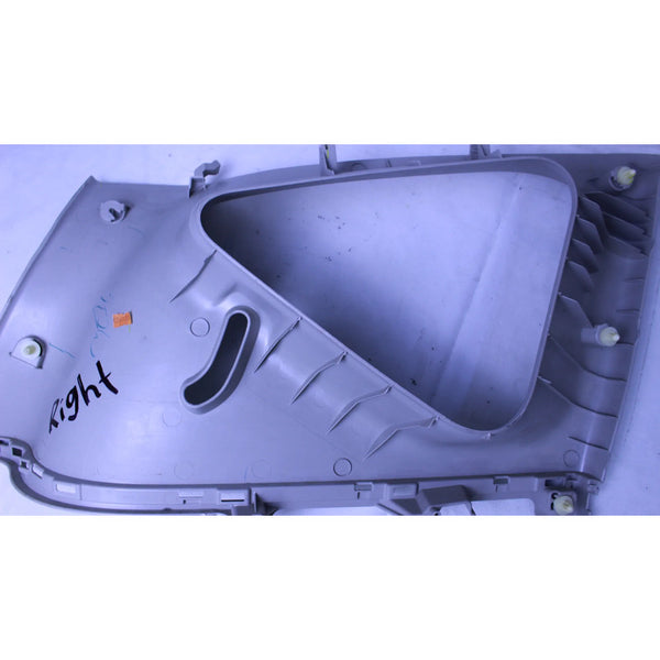 Moldura Poste Trasero Derecho Nissan Note 14-19 Gris