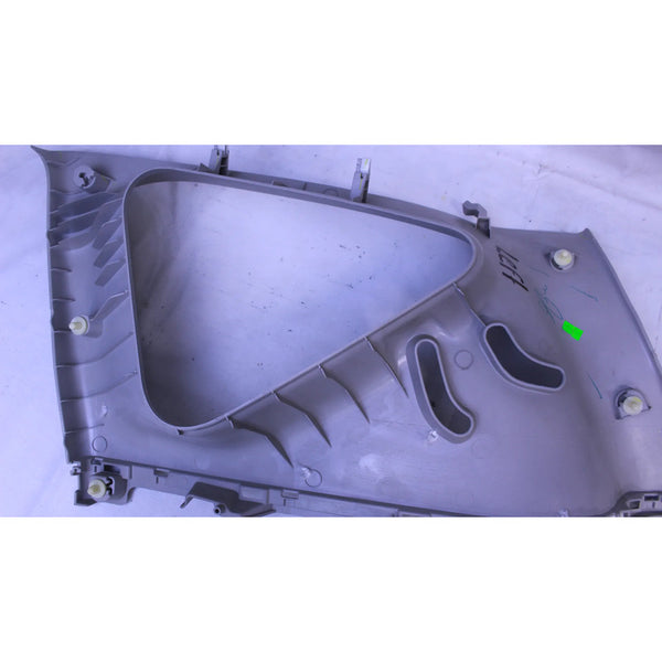 Moldura Poste Trasero Izquierdo Nissan Note 14-19 Gris