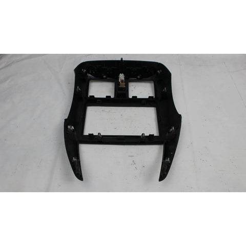 Bicel Tablero Central Panel  Nissan Versa Active 2014-19 Negro Con Detalles Grises