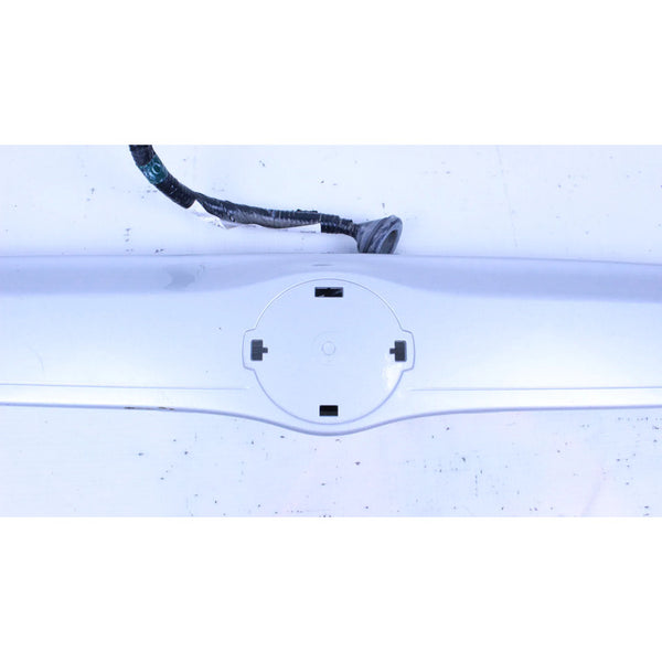 Moldura De Cajuela Nissan Versa 12-19 Blanco