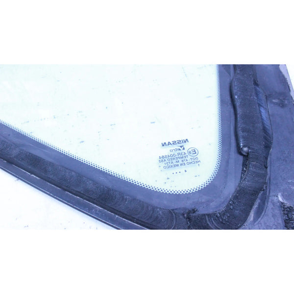 Cristal Aleta Trasera Izquierda Nissan Versa Note 12-19