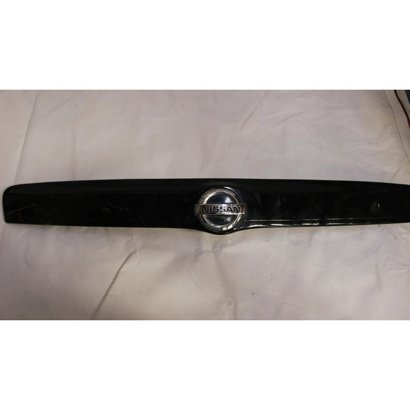 Moldura De Tapa Cajuela Versa V-drive 2012-2019 Negro