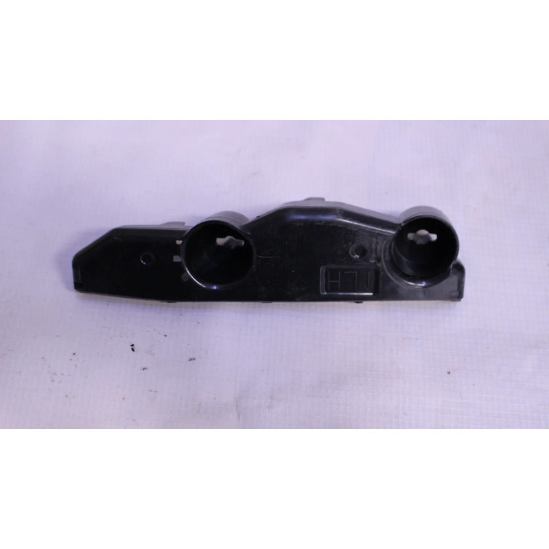 Soporte Para Fascia Delantera Versa Note 12-19