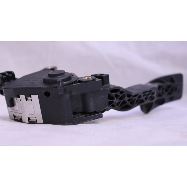 Pedal Aceleracion Nissan Versa 2012 Al 2019 Y Vd