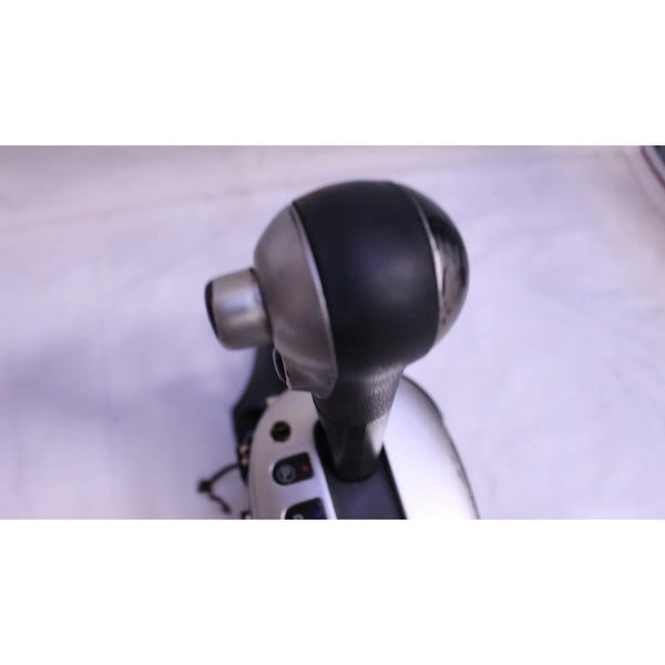 Palanca De Cambios Transmisión Auto Nissan Versa 2012-2019