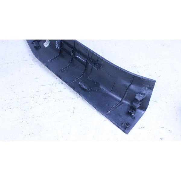 Moldura Interior Lateral Nissan Versa 12-19 Negro