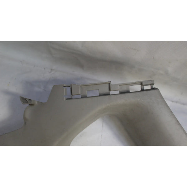 Moldura Poste Trasero Derecho Nissan Sentra 12-19 Gris