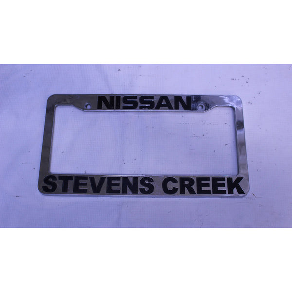 Porta Placas Nissan Gris Versa March Sentra 2012-2019 Gris